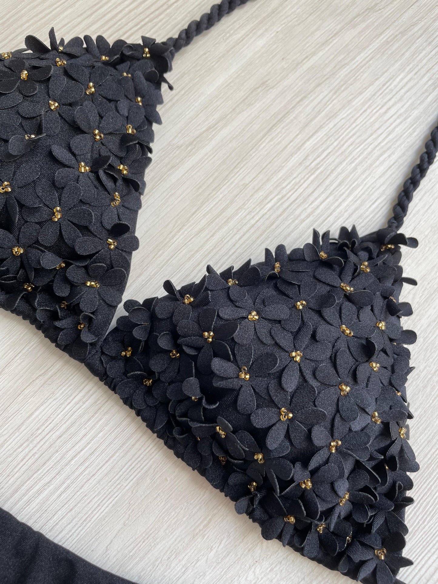 FLOWERS NEGRO