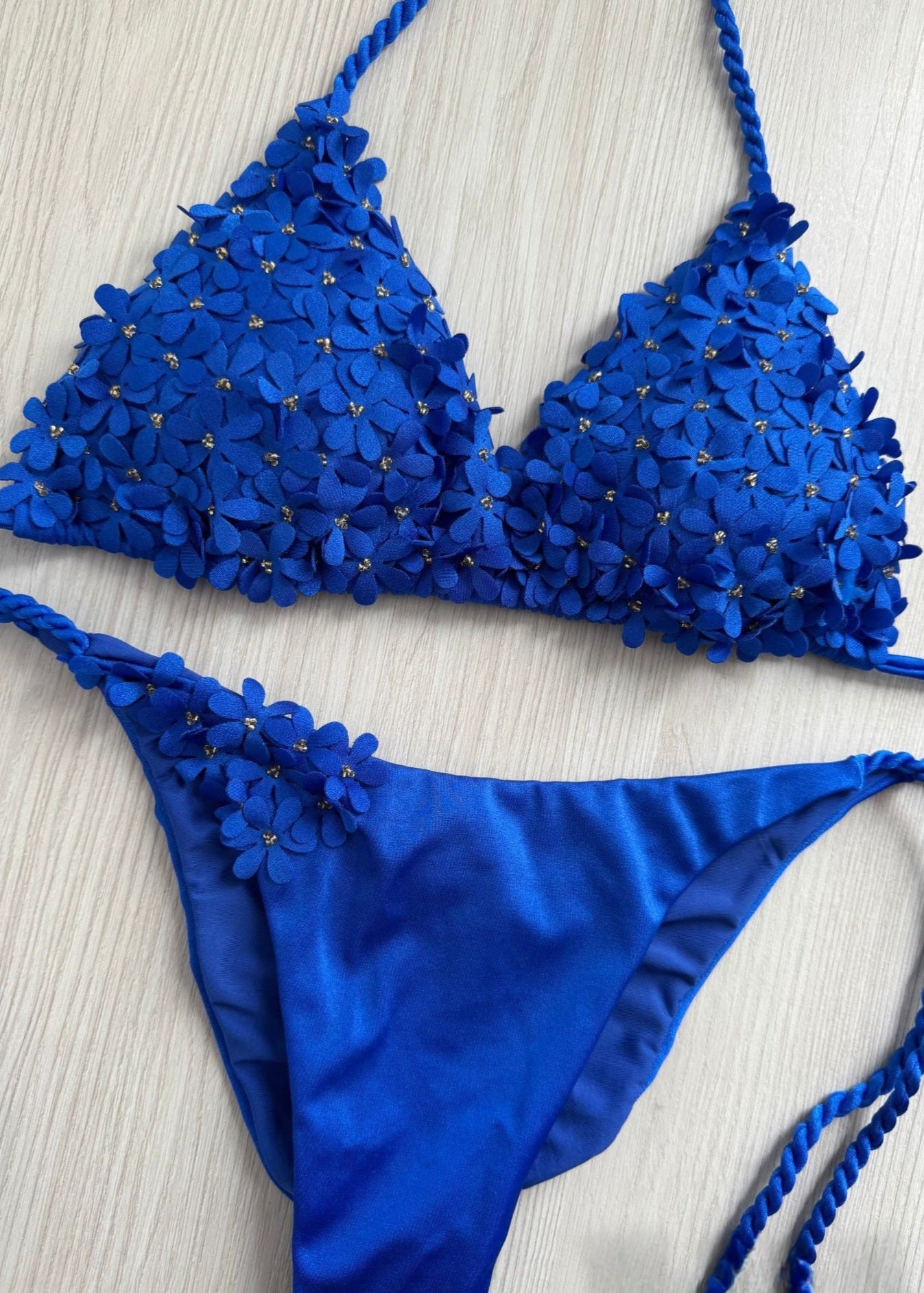 FLOWERS AZUL