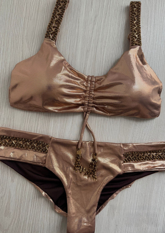 CLEO BRONCE